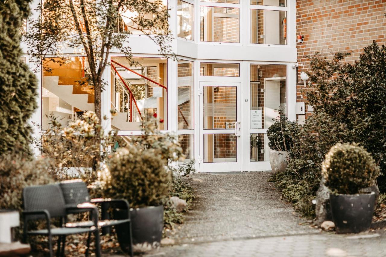 Akzent Hotel Zur Grünen Eiche Bispingen Exterior foto